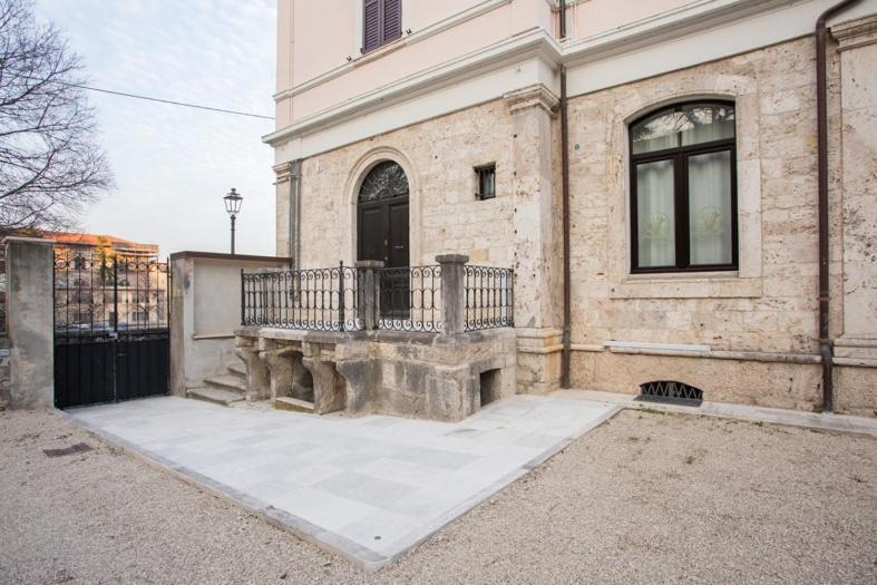 Villino Mari Camere Con Parcheggio Privato Gratuito Асколі-Пічено Екстер'єр фото